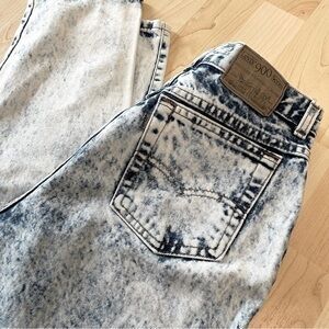 Rare Vintage Levi’s 80/90s Acid Washed Blue Jean size 12